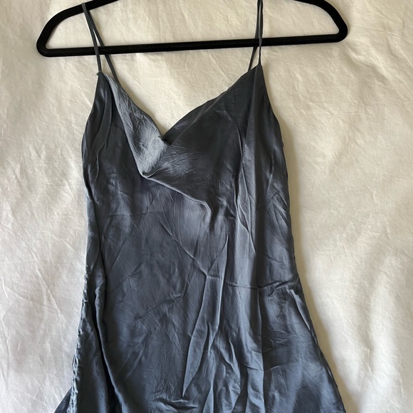 Aritzia Wilfred ruched slip dress - Picture 5 of 5